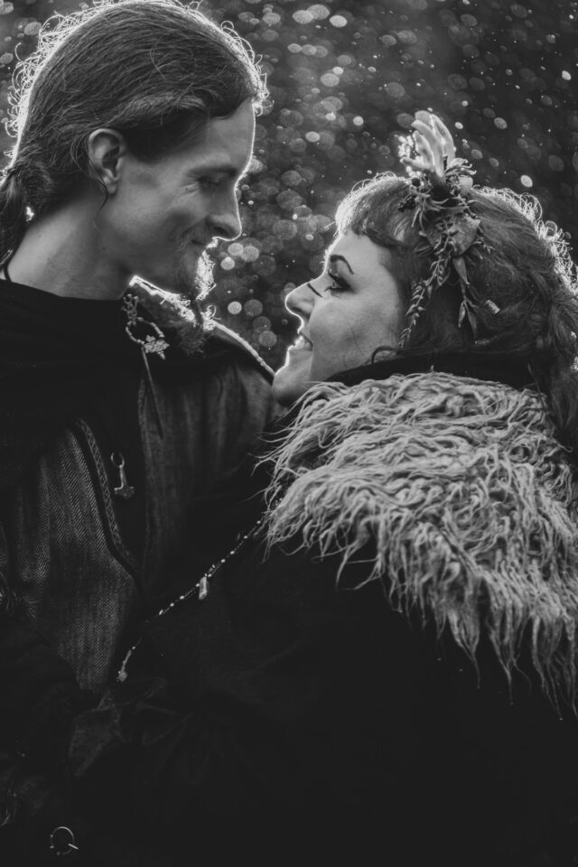 Alternative Fantasy Wikinger Witch Hochzeit im Regen NRW Inspiration