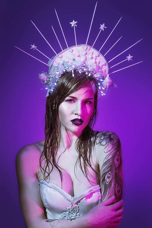 AnGi DeLReY – Hair & Make-up-Artistin für außergewöhnliche Looks, von elegant bis edgy, queerfriendly, kinky und perfekt für alternative Hochzeiten